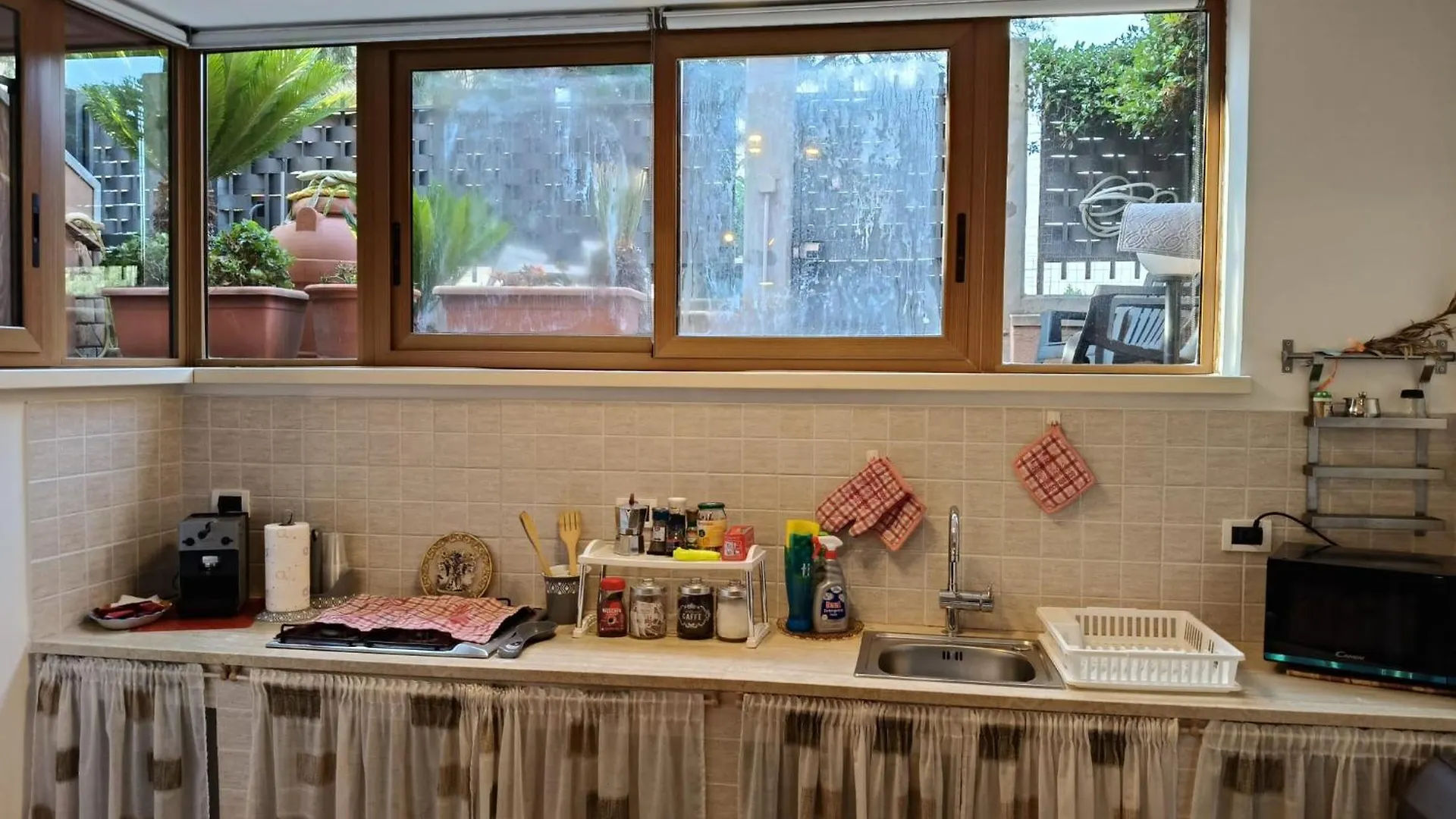 Casabella Mondello Villa 0*,